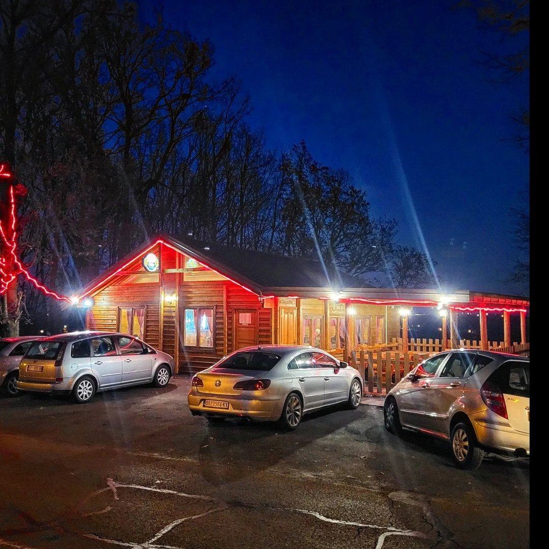 Avalska Brvnara logo